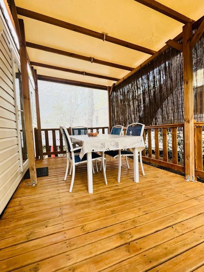 Mobil Home 8 Personnes Camping L'Elysee Vagues Oceanes Le Grau-du-Roi Zewnętrze zdjęcie
